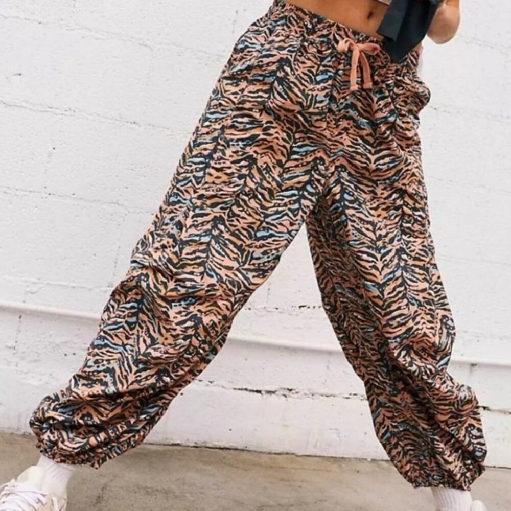 Printed Elastic-Waist Jogger Pants in Peach Tiger Print